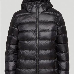 aritzia TNA fleece lined black little puff